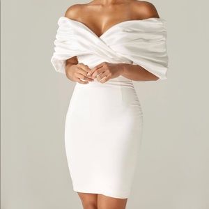 Maribel Crepe Ruffle Shoulder Dress (White)